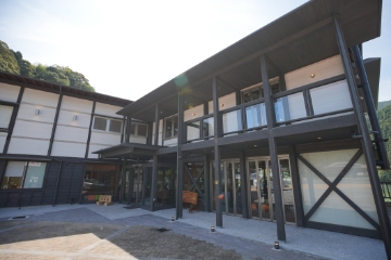 奥物部ふるさと物産館